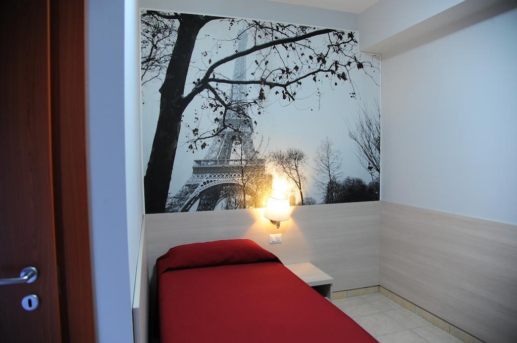 B&B Europa Potenza Rum bild